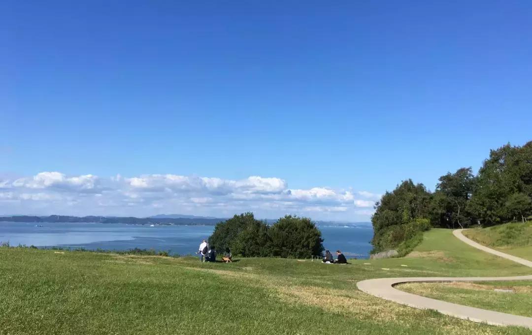 日本十大著名美术馆,日本国立新美术馆