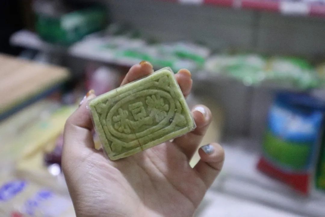 你好，乡愁在成都哪里买