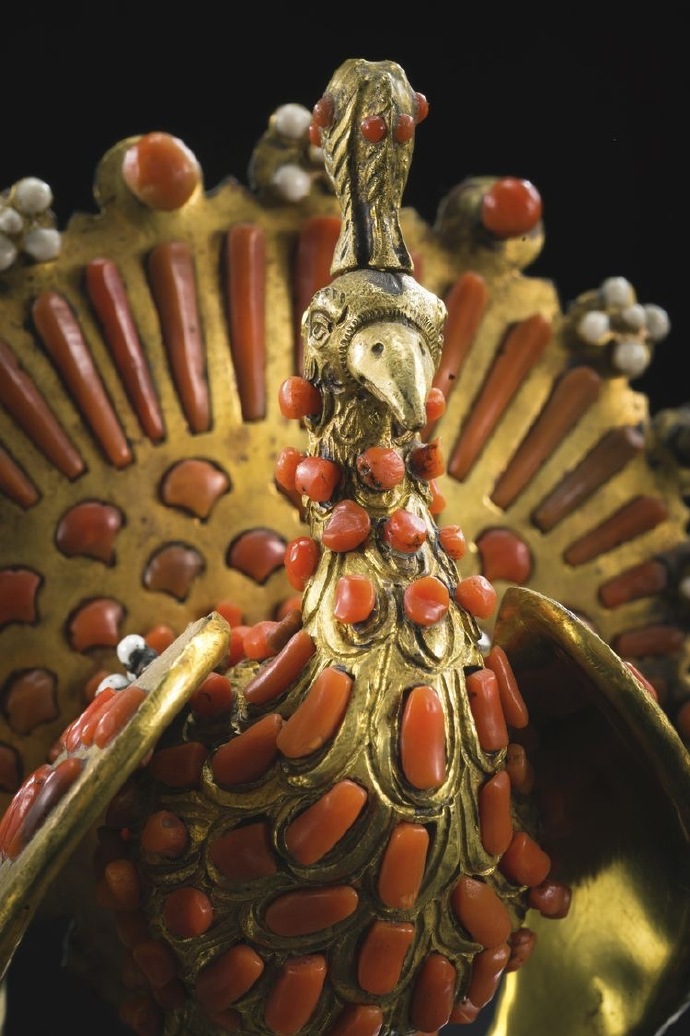 红珊瑚雕刻装饰,红珊瑚珠子雕刻