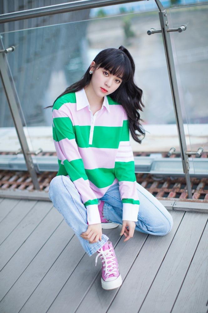 今年流行的鞋子帆布鞋,帆布鞋时尚与运动的完美结合