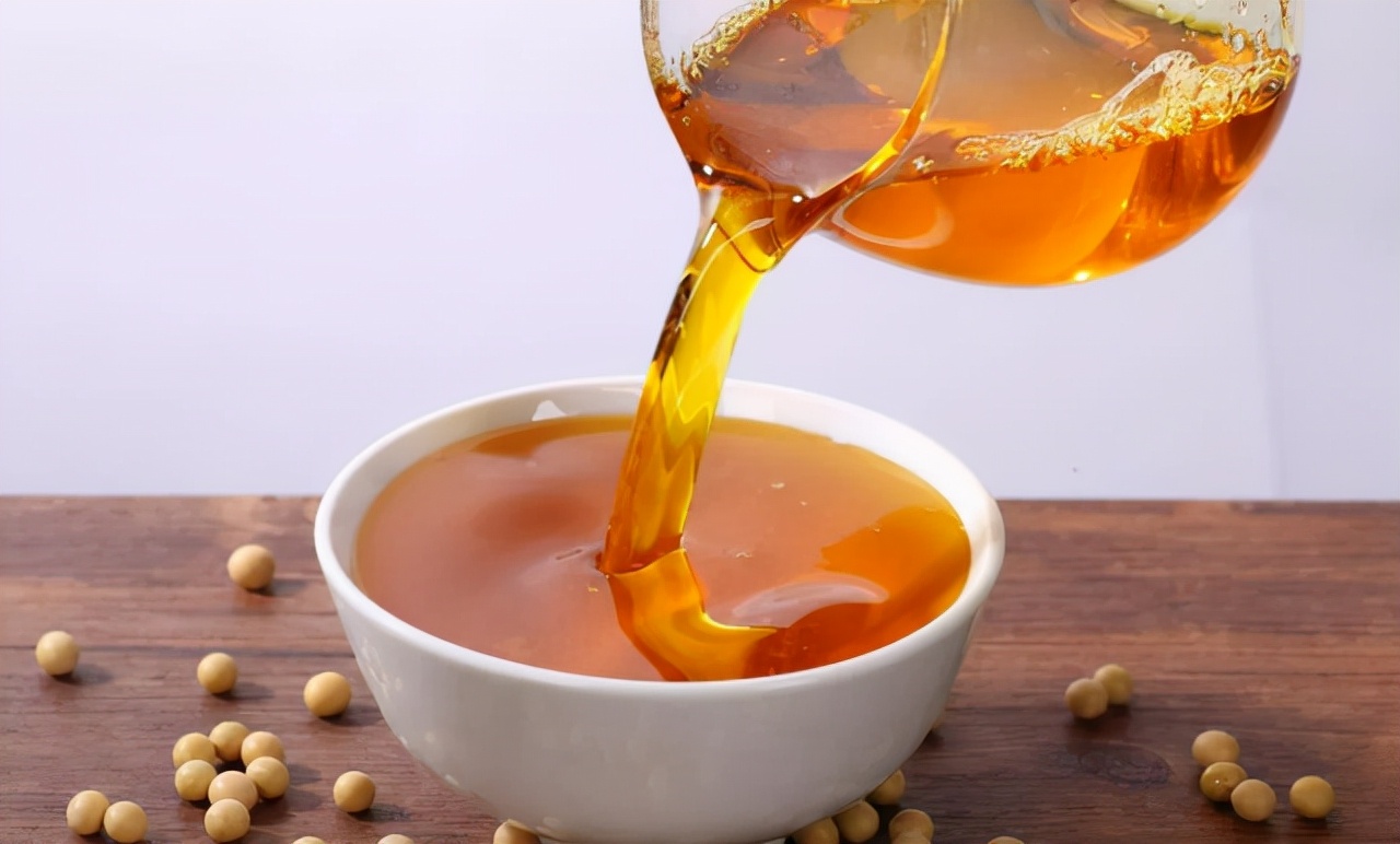 菜籽油大豆油花生油玉米油的区别,大豆油花生油菜籽油哪个油更健康