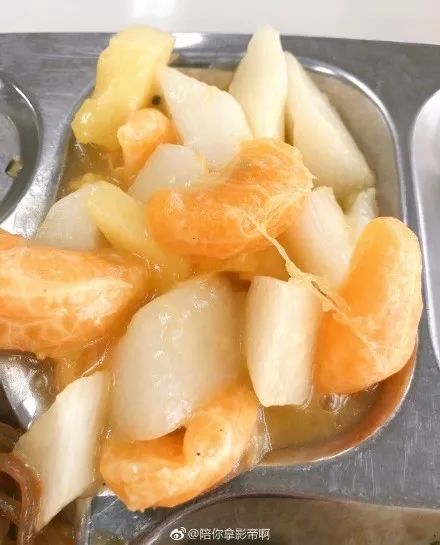 大学食堂最火烤鸭饭,天津学校烤鸭