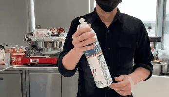 茶饮排队,茶饮店排队人多