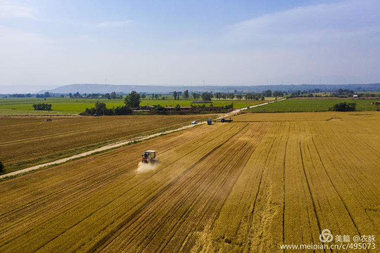 豫西老家放飞机，空中看黄河美景