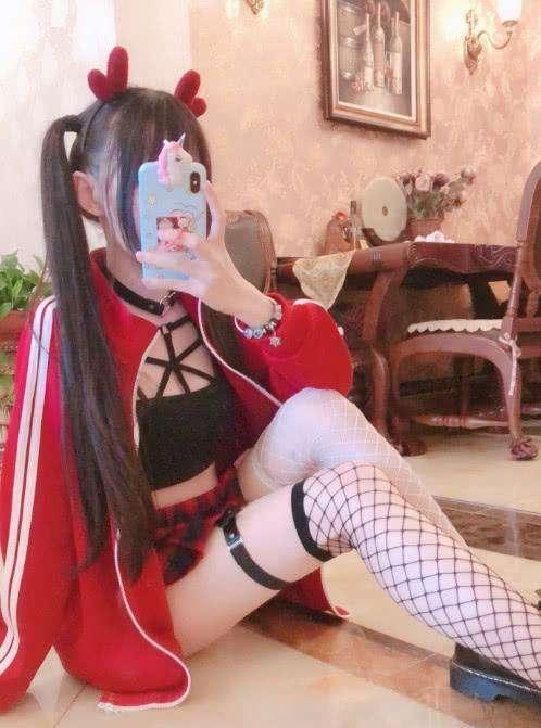 前有赛高酱,后有裴佳欣,蔡萝莉处境艰难,一姐位置或将拱手让人