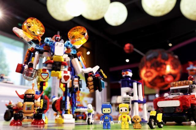 我在拼多多买了宝宝湿巾，和在淘宝上买一样，但价格便宜近一倍