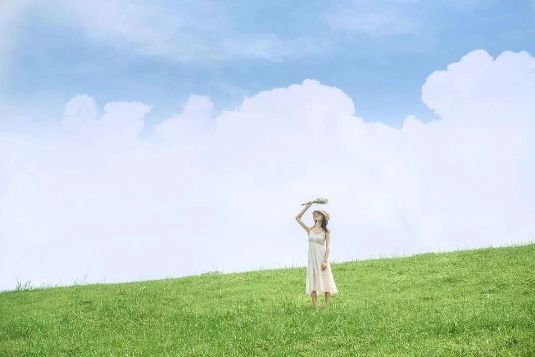 “妈妈,那个奶奶为什么偷超市的菜?”世上任何东西都有它的代价