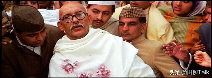 甘地死亡之谜,甘地火化殉葬骨灰