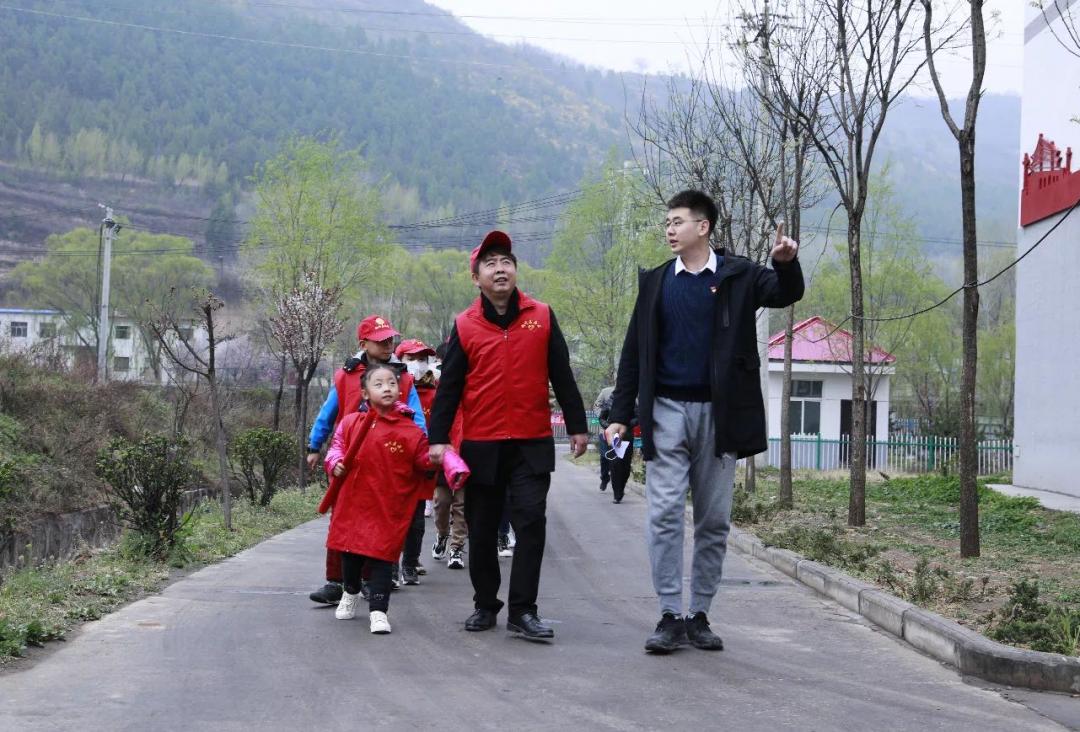 中宣部鲁骥,柳林村鲁骥