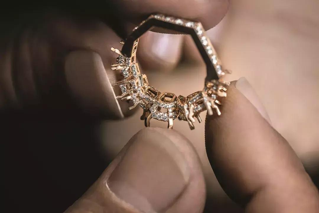 选择蓝色的好处,选择蓝色的人是什么心理