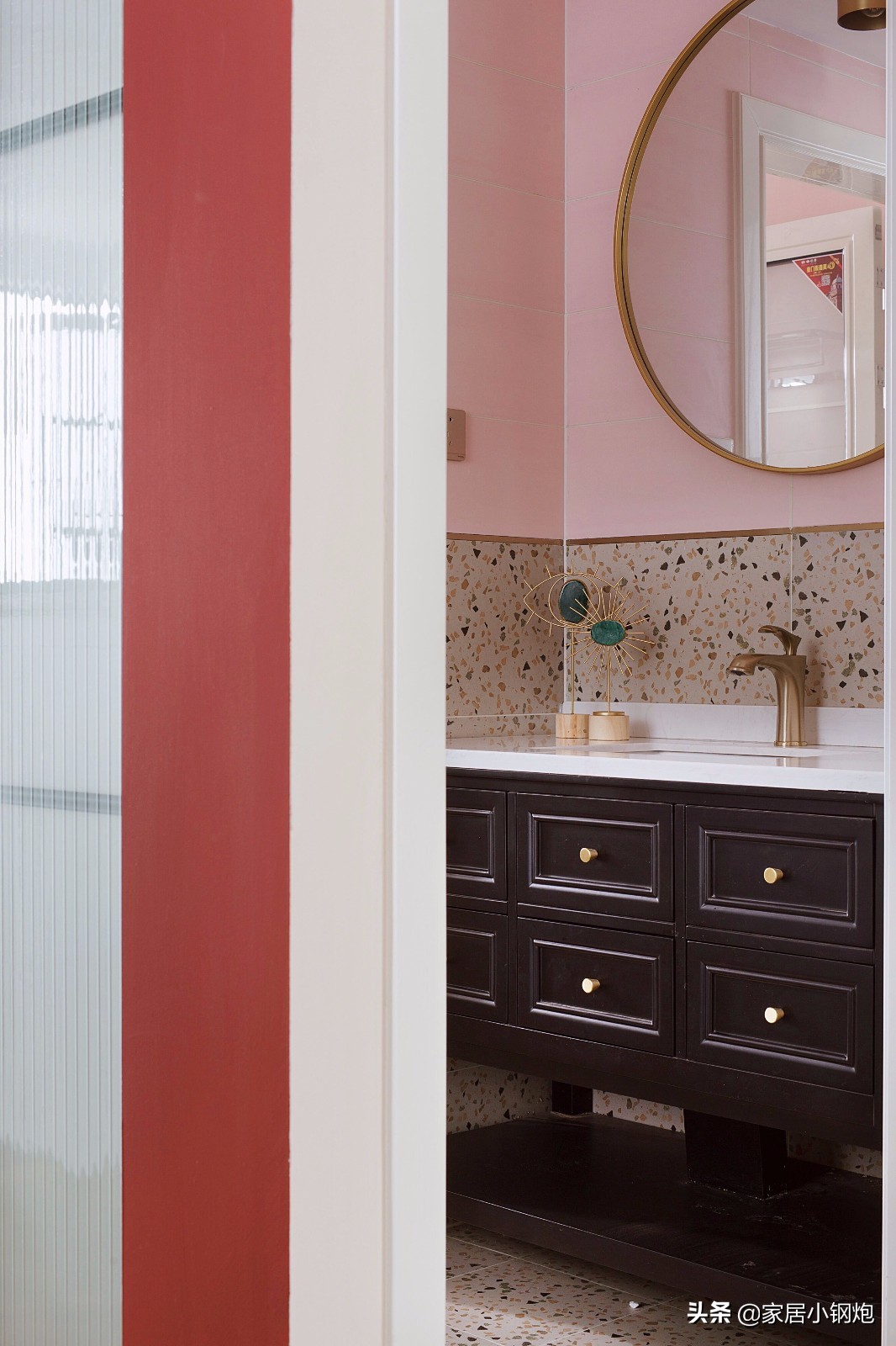 灰蓝背景墙效果图现代简约2021年,136平方现代风格大砖背景墙