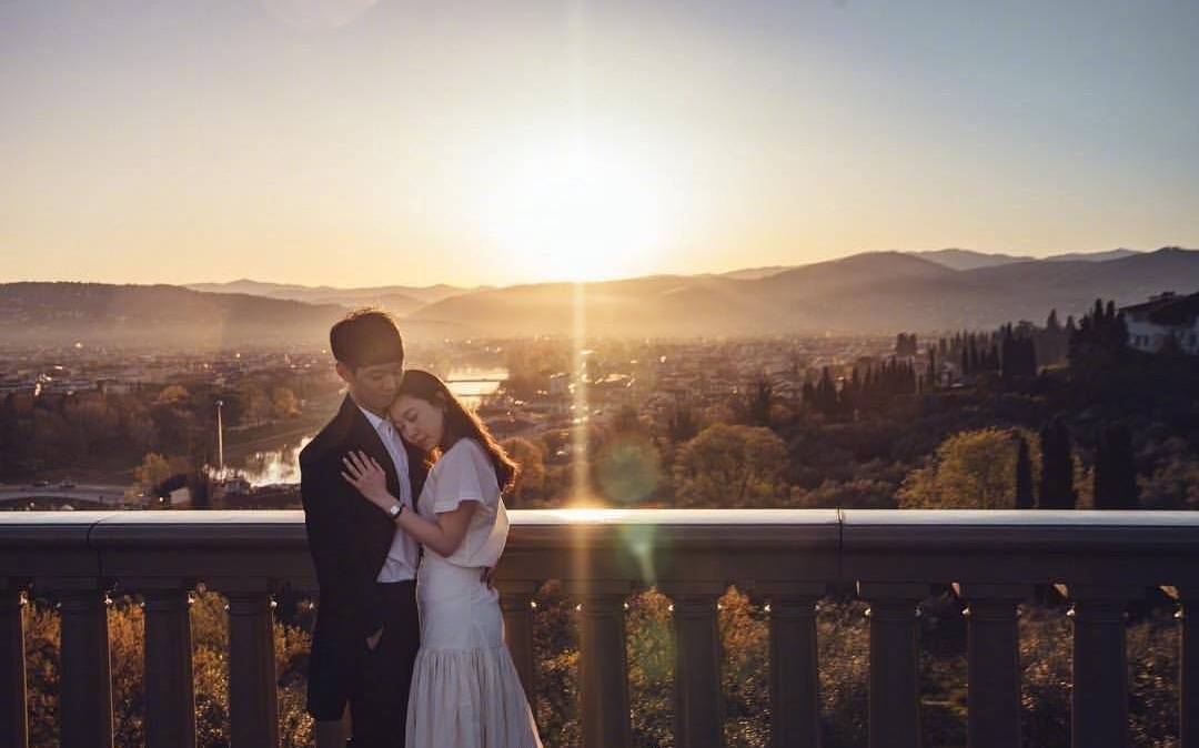 发朋友圈祝福新人结婚的句子,结婚周年纪念发朋友圈的句子