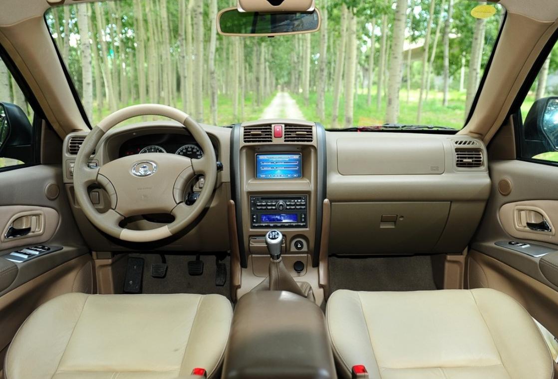 汽车品牌发展历史,猎豹汽车铭牌在哪里