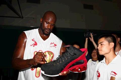 李宁韦德续约,李宁和奥尼尔签约多少年