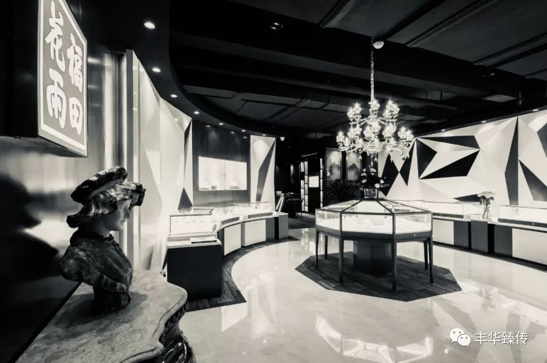 秋雨发梢,梦幻情怀,戴着你的水晶珠链,请跟我来!帽哥出品