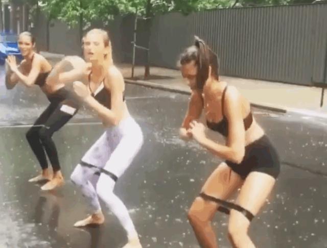 维密超模是怎么常年保持身材的,维密超模健身训练