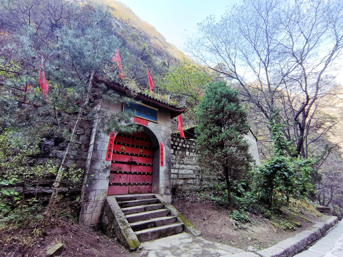 华山二日游登山攻略路线图,陕西自由行夜爬华山