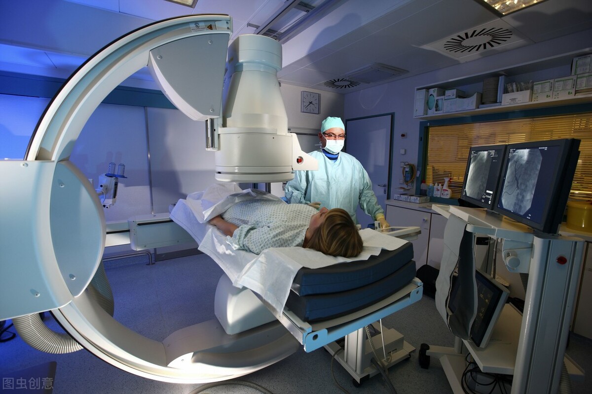 脑梗不能马上扶起来,脑梗早期不能溶栓用什么药