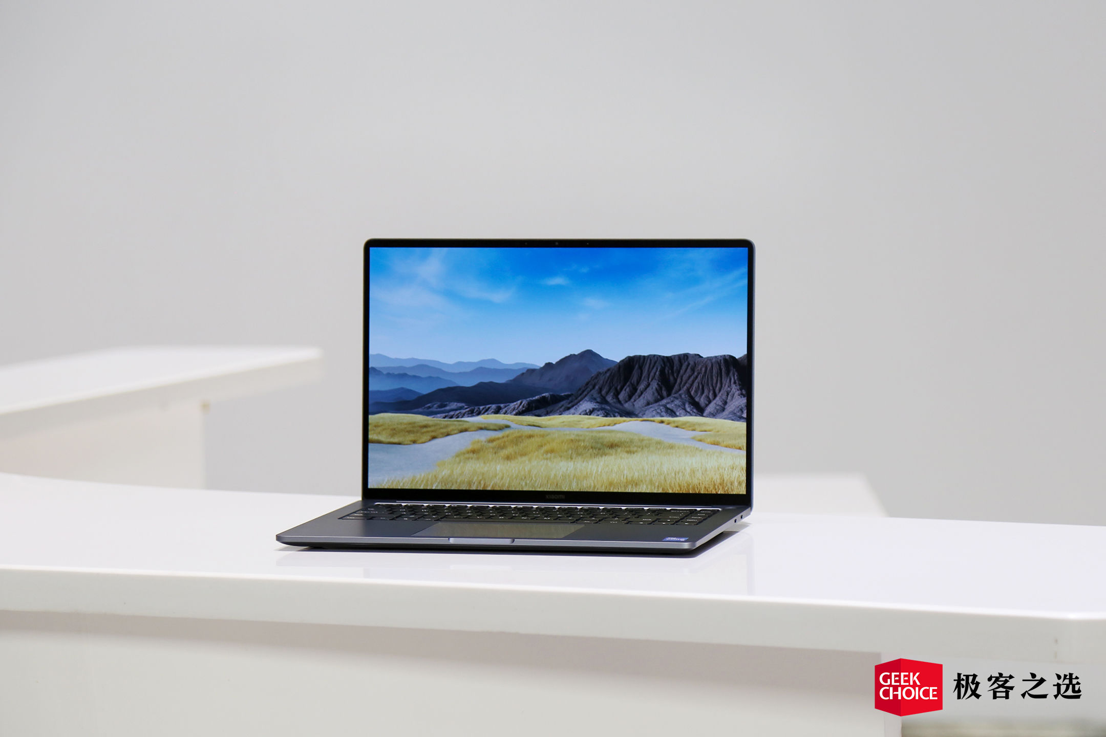 小米笔记本Pro评测：6499元的OLED笔记本，你想过吗？