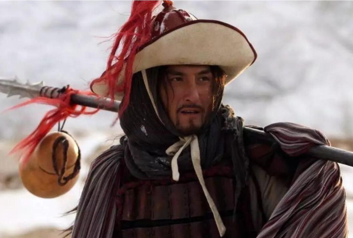 水浒中真正伪善的是何人?不是宋江吴用,李逵看似忠义实则是小人