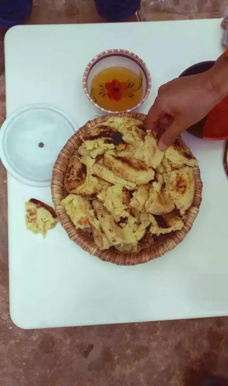 突尼斯是不是地中海,突尼斯一半沙漠