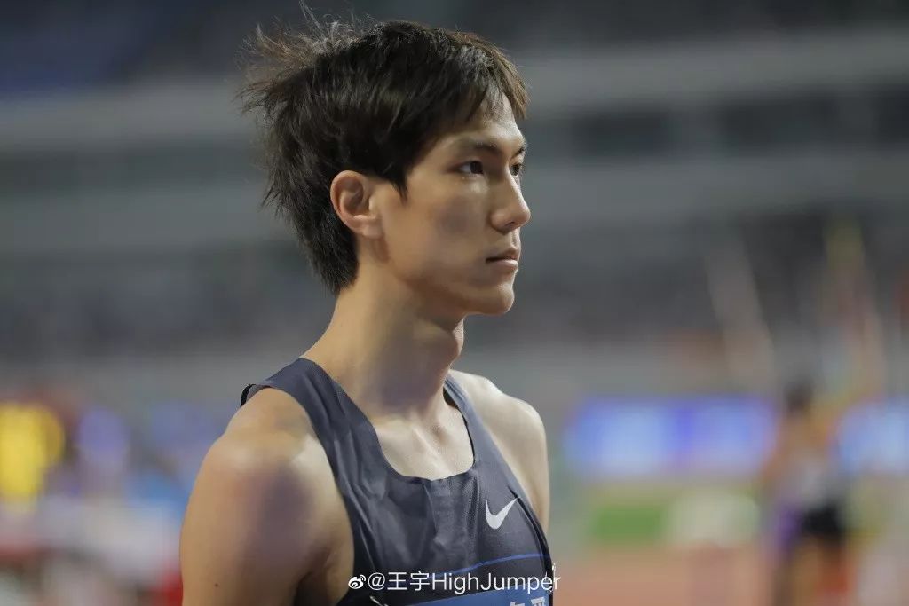 跳高学霸王宇照片,第十八届跳高冠军王宇