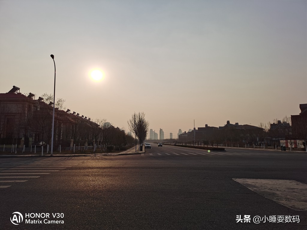 年轻人首选高性价比5g,年轻人值得买的手机中高端