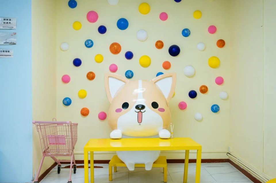 吸屁屁,短腿大耳肉嘟嘟,这家店进去就出不来了…