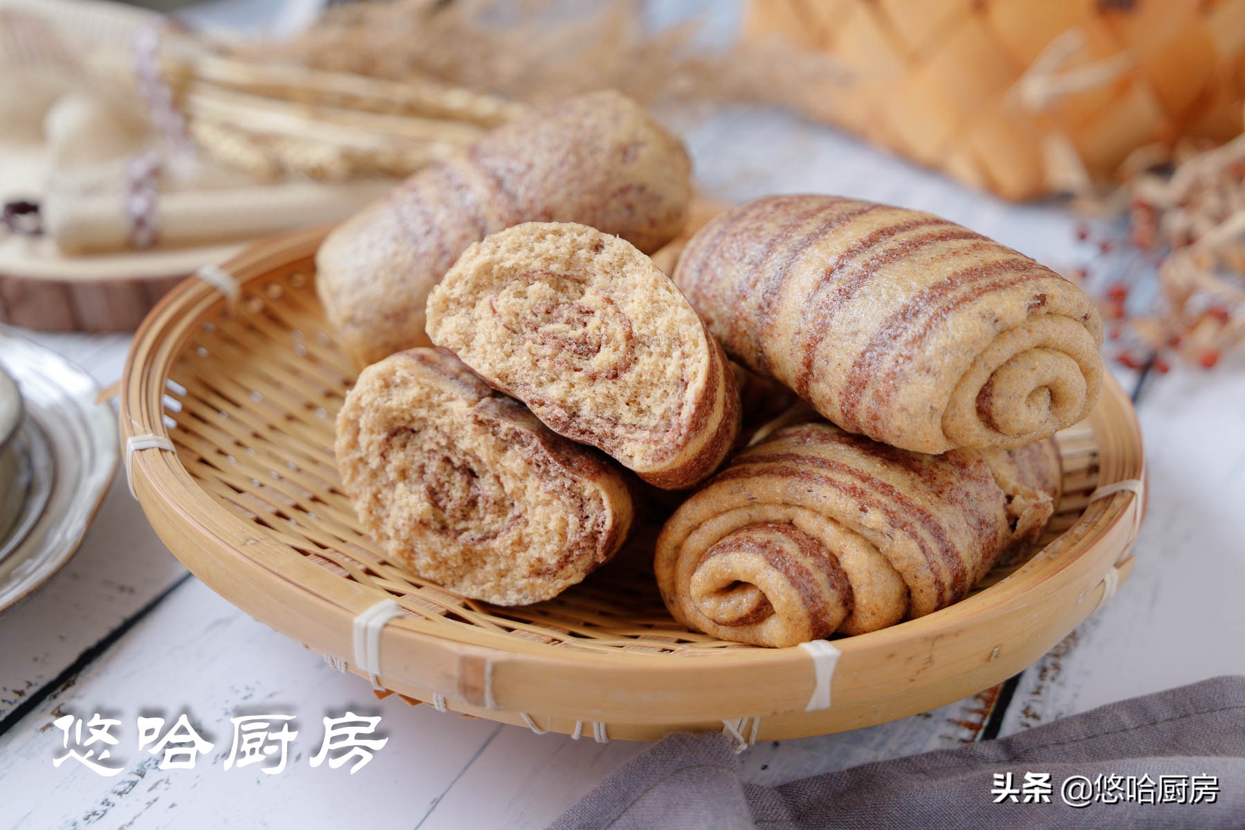 如何在家制作黑全麦馒头,自发全麦牛奶馒头教程全过程