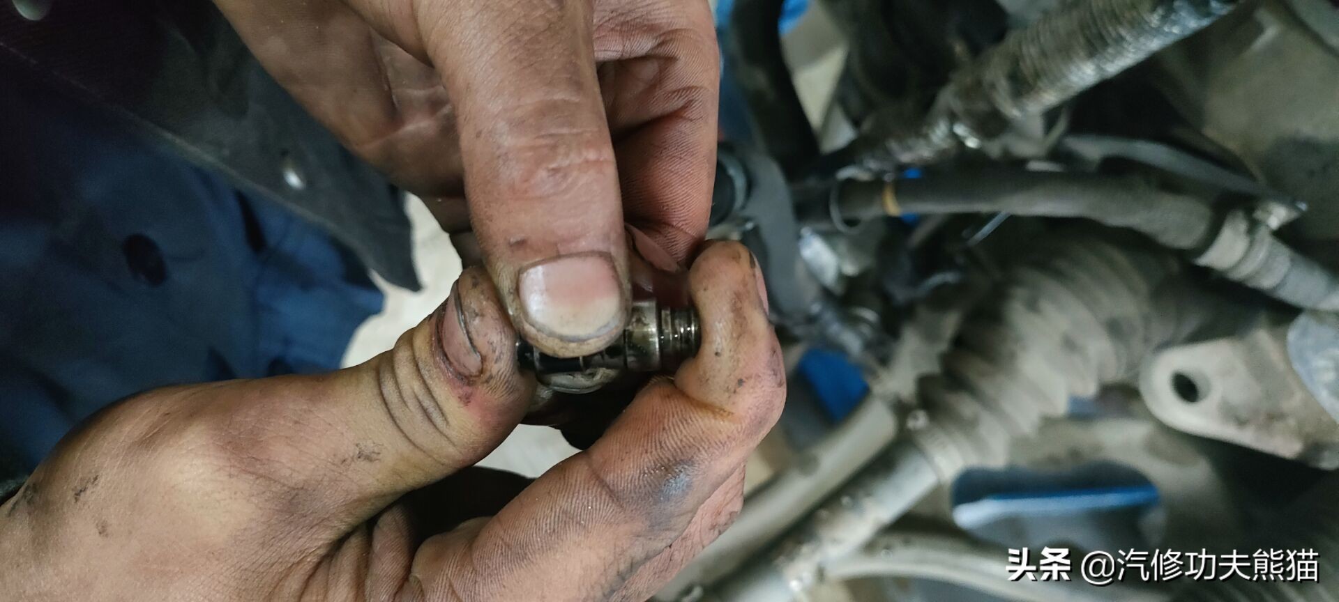 现在最新款的奥迪烧不烧机油,奥迪q7哪年有的柴油