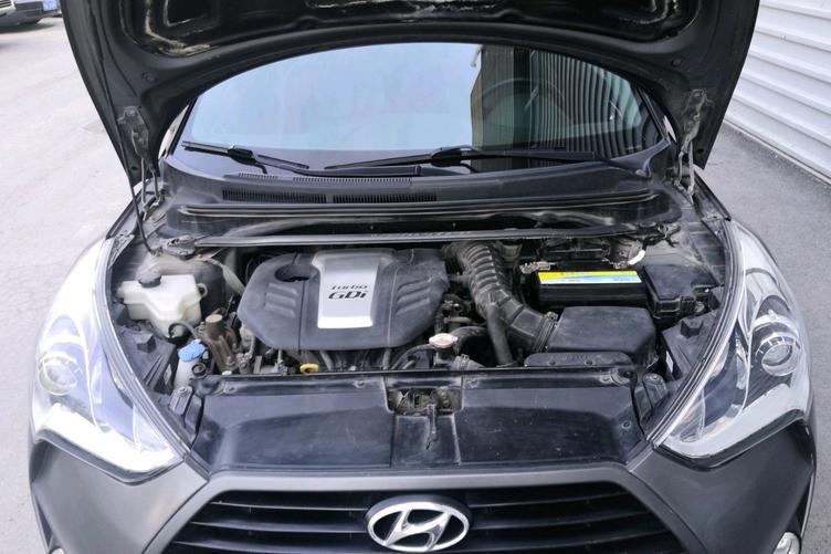 现代小钢炮飞思昆明二手车价格,现代飞思小钢炮蓝色多少钱