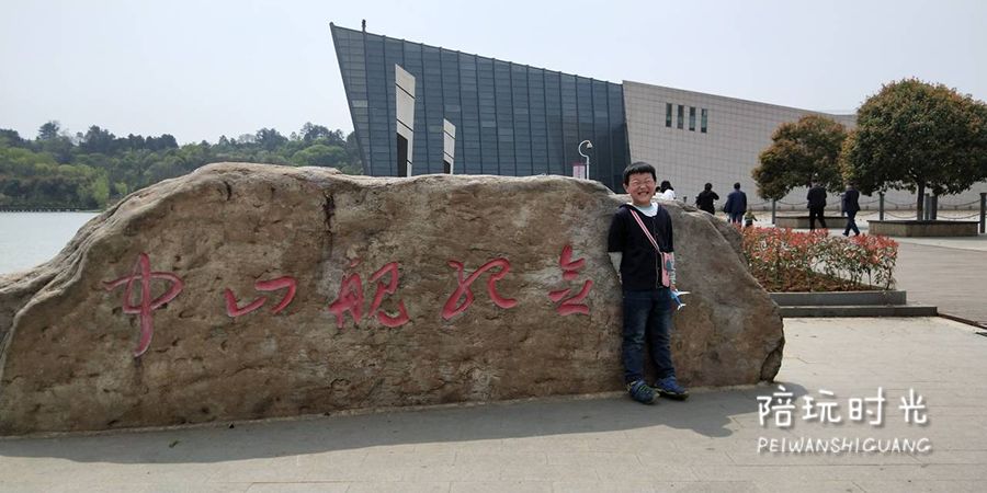 武汉旅游攻略来了一日游吃什么,武汉旅游攻略来了详细