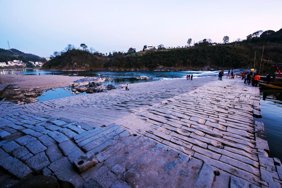 文房四宝产地歙县~盆景徽剧之乡~高山土楼梯田