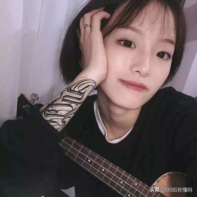 为什么现在年轻女的爱纹身 (为什么现在女孩都爱纹身)