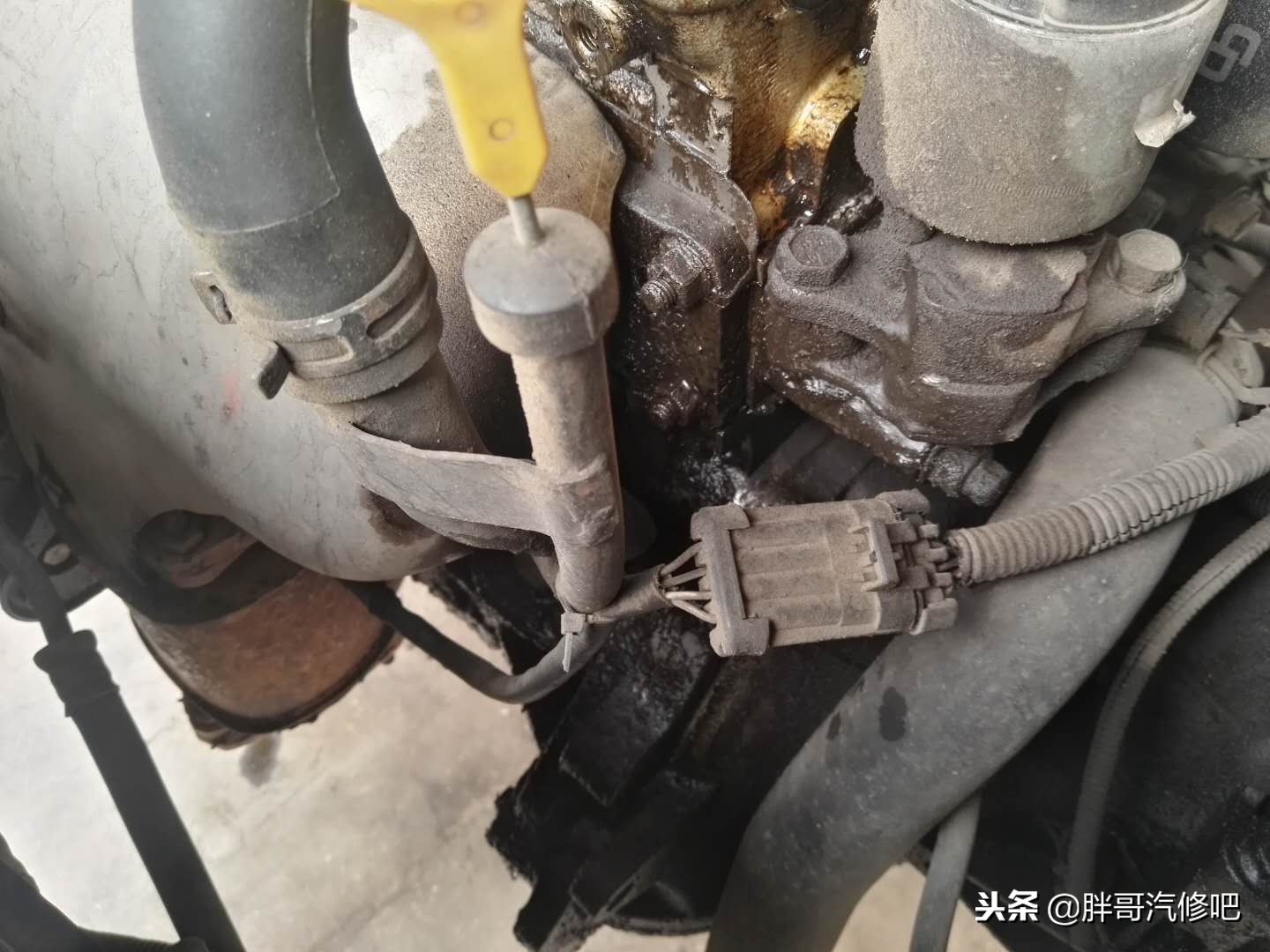 粗心车主水泵结冰抱死，正时皮带磨平，不知气门活塞“打架”了没