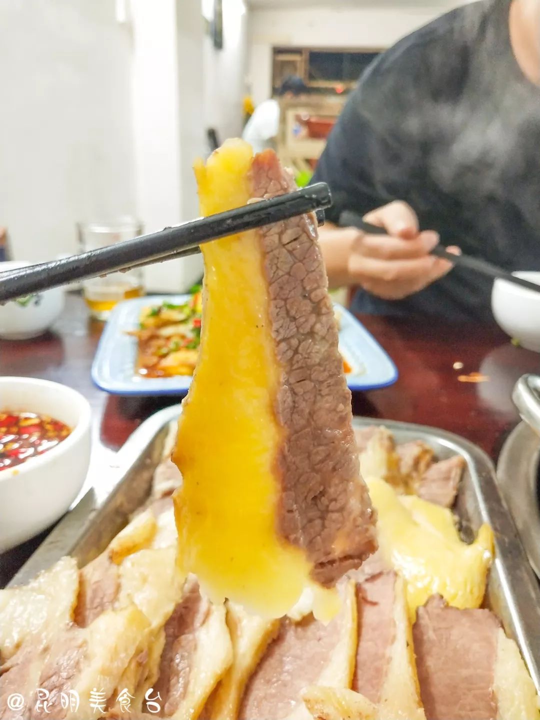 昆明必须知道的高端饭店,昆明市比较出名的饭店