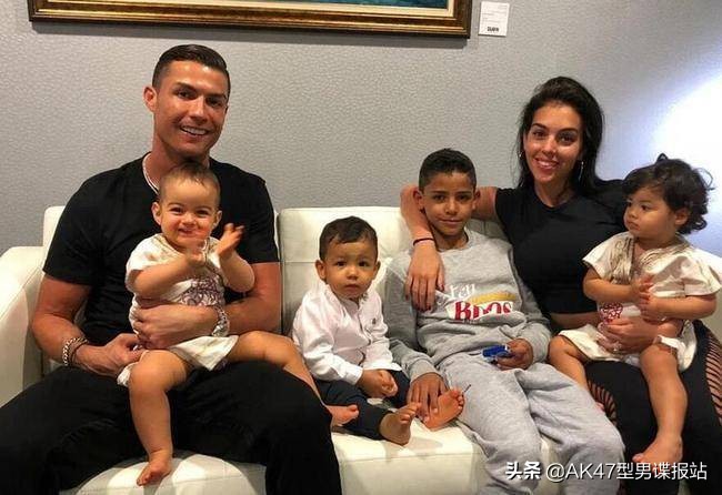 c罗足球的魅力远远超越你的想象,c罗足球界的超级巨星视频