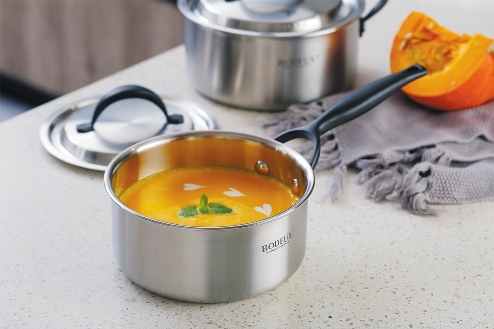 不想煮饭一个人到外面吃一点,一个人烧饭浪费时间并不划算