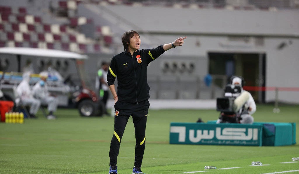 足球比赛实力相差悬殊的两个队,抛开成绩和实力不谈