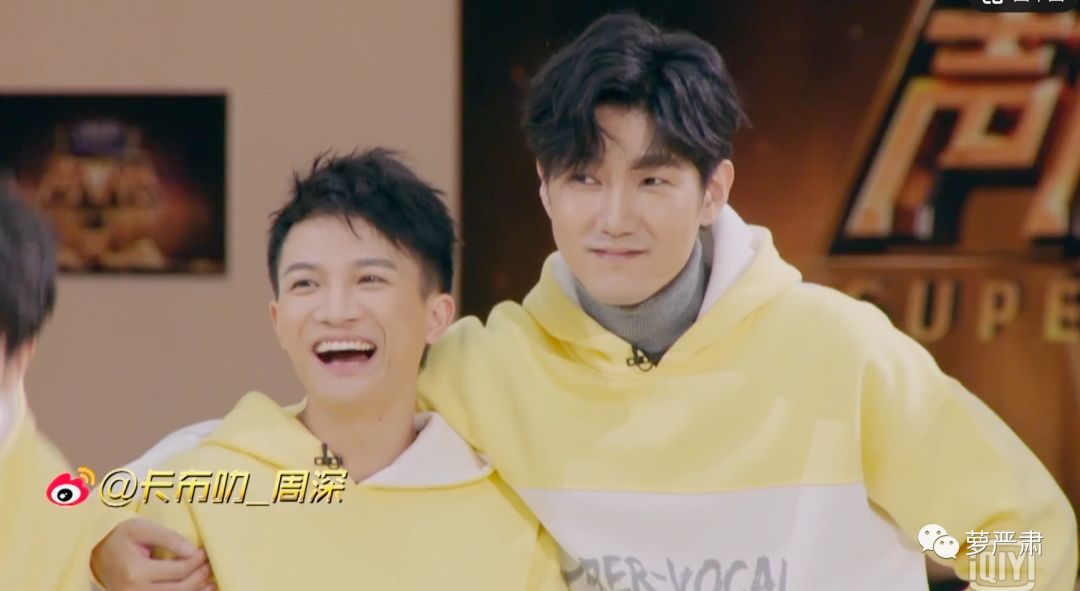 一开始我以为爱上了实力派,没想到他们还全是梗王