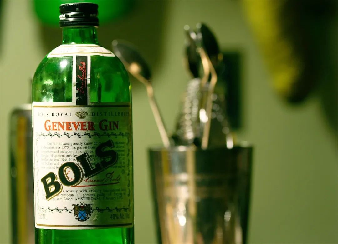 金酒与二锅头有区别吗,英国金酒怎么兑比较好喝