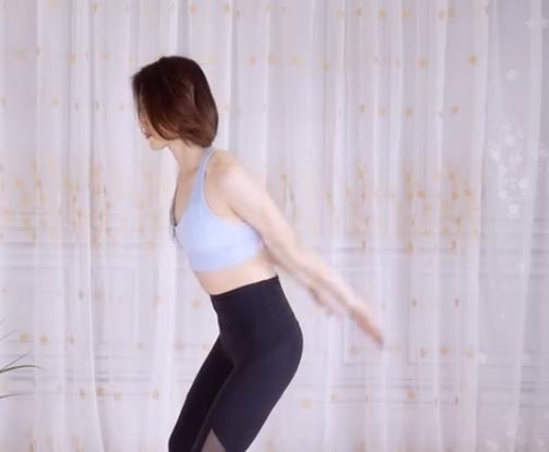 手臂又粗又宽怎么锻炼瘦得最快,胳膊粗怎么练才能瘦