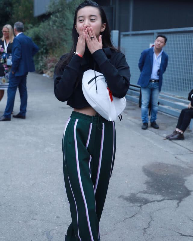 显老,奢牌珠宝戴出艳俗山寨感!木村拓哉真不打算帮女儿换团队吗