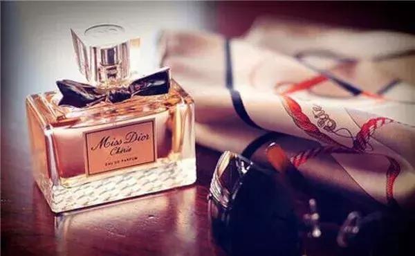 男人用香水的正确方法,男用香水讲解