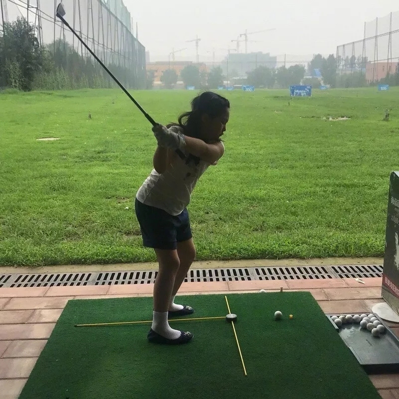 王诗龄戴的珠宝,王诗龄戴卡地亚手镯多少钱