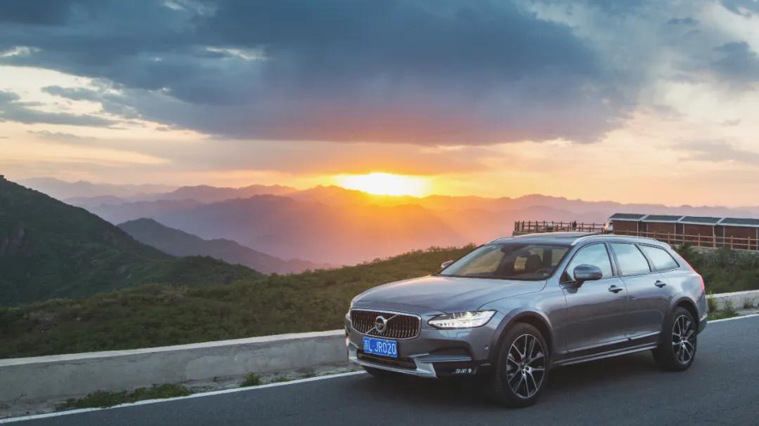 沃尔沃v90cc旅行车零整比,沃尔沃v90cc2020款和奥迪旅行车