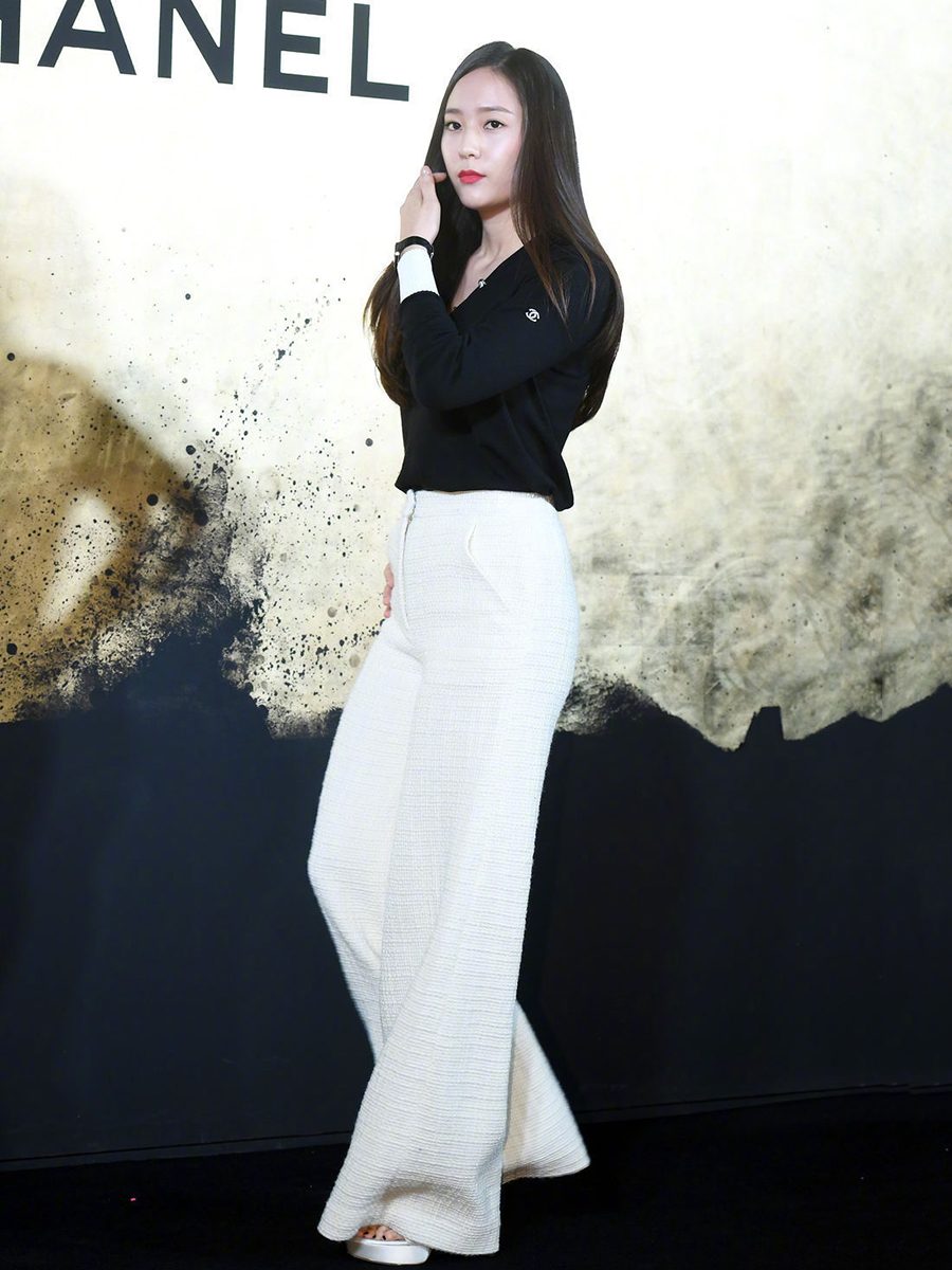 暮光女小k是谁,小k穿香奈儿高定礼服