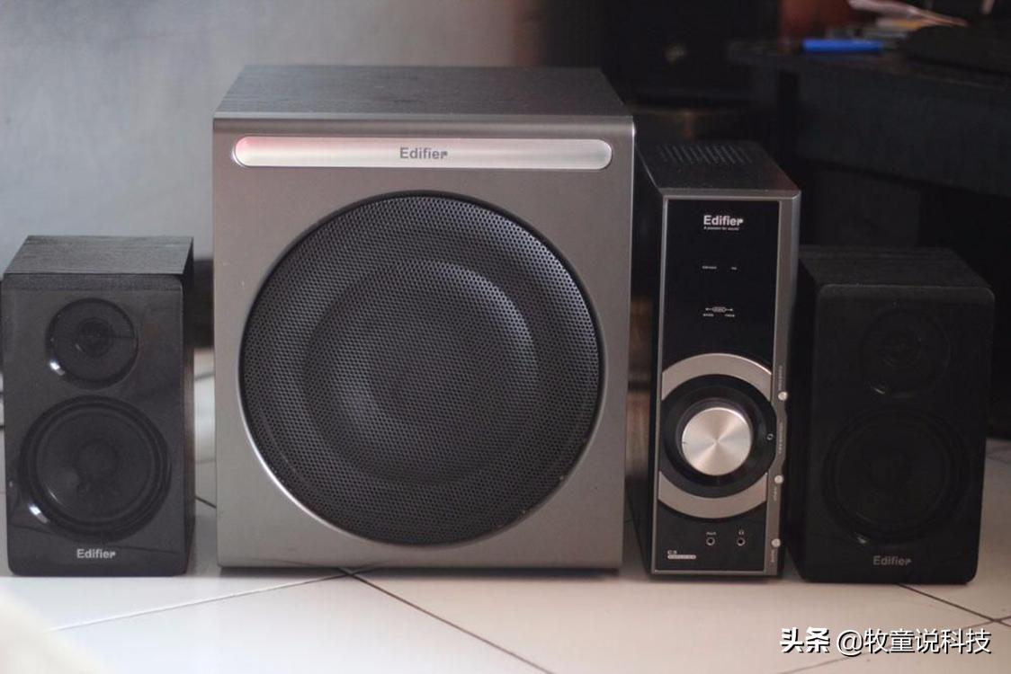 “4件套”的EDIFIERC32.1是声音不够,器材来凑吗?