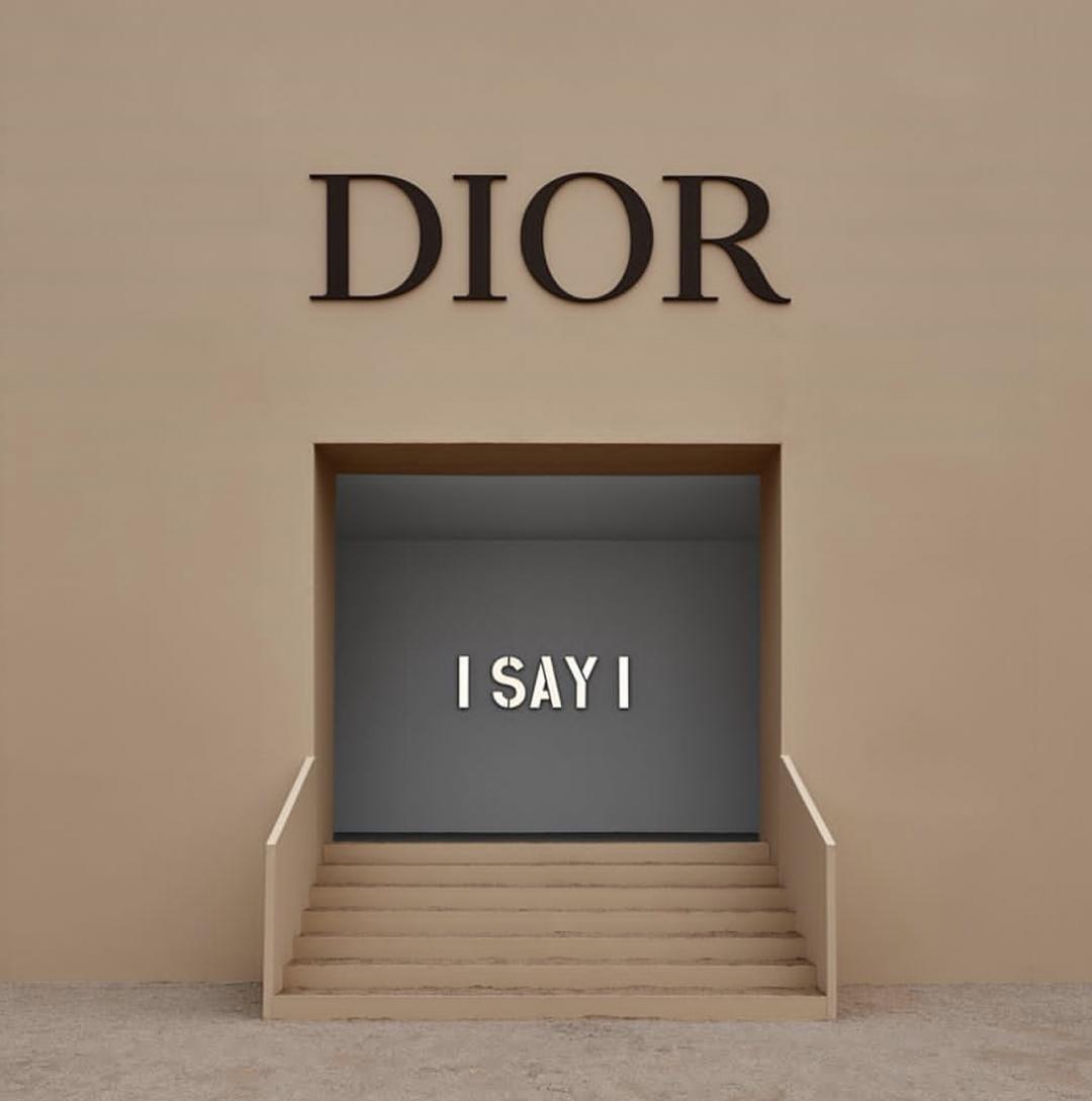 那个给Chloé设计出小猪包的设计师居然被Givenchy炒鱿鱼了