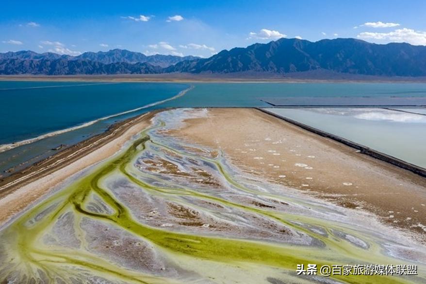 从乾隆年间就开始开采的高原盐湖，如今依然畅销全国，甚至国外
